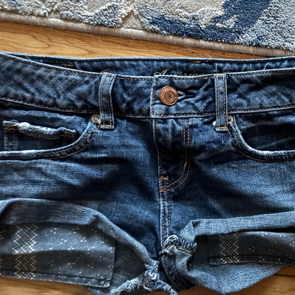 American Eagle short jean shorts